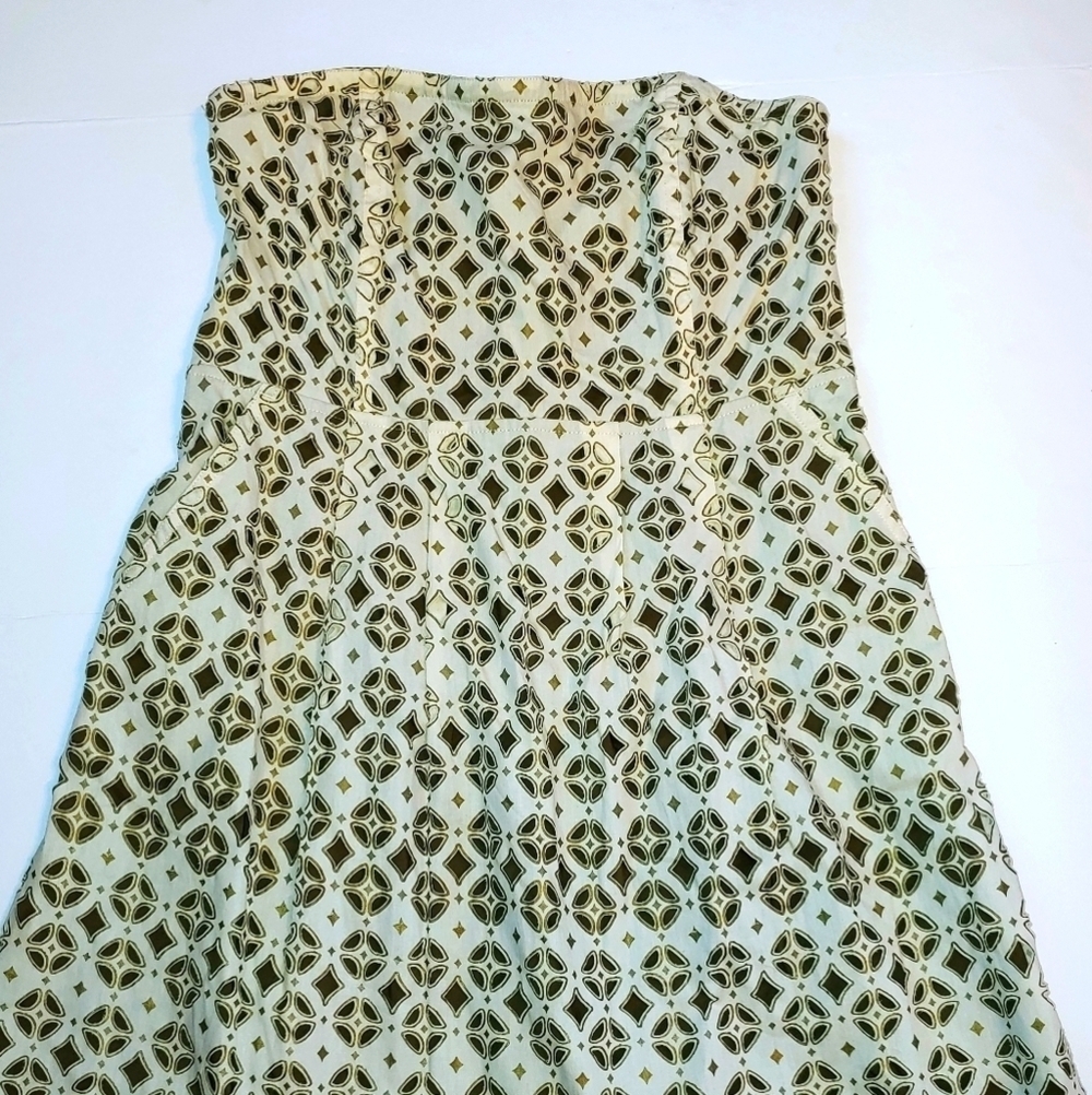 - Fossil Laser Cutout Strapless Dress M